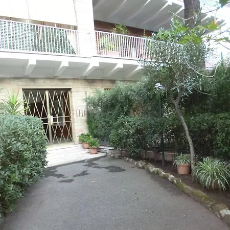 Appia Apartment